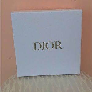 Dior box